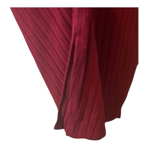 After Market Anthropologie Red Burgundy Pleated Midi Skirt Side Slits Size Small - Picture 2 of 7